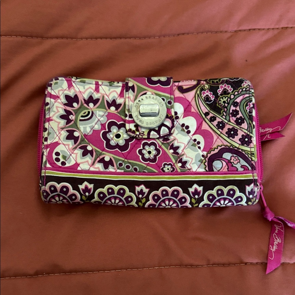 Vera Bradley Pink Floral Paisley Quilted Wallet